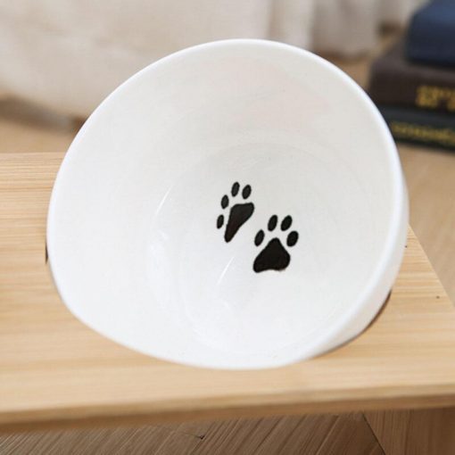 Raised dog bowls show bowls